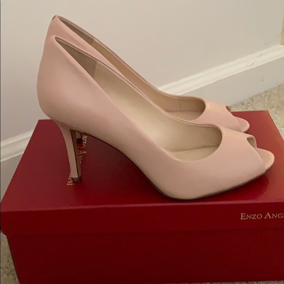 Open toe pumps - Picture 2 of 2
